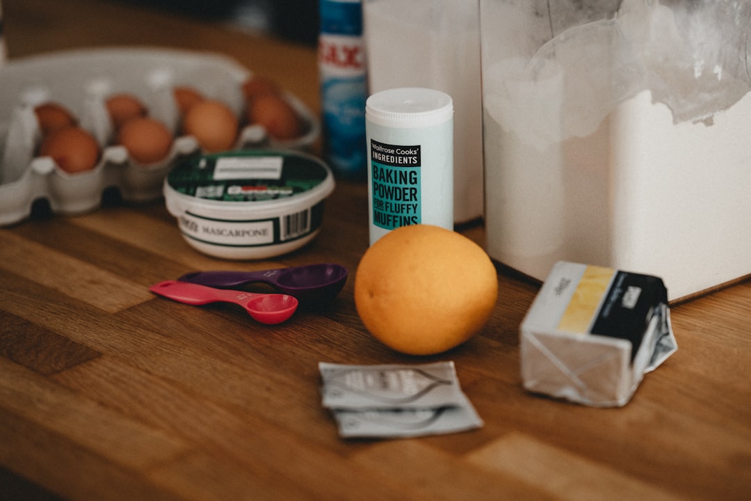 découvrez le beurre, un ingrédient incontournable en cuisine, apprécié pour sa texture crémeuse et sa saveur riche. explorez ses différentes variétés, ses bienfaits et des recettes savoureuses qui mettent en valeur ce délice lacté.