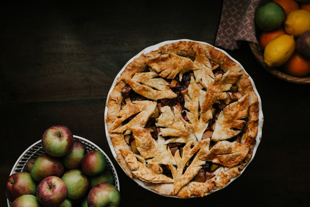 découvrez l'univers savoureux de notre pâtisserie, où l'art de la douceur rencontre la créativité. laissez-vous séduire par nos délicieuses créations sucrées, alliant tradition et innovation, pour combler toutes vos envies gourmandes.