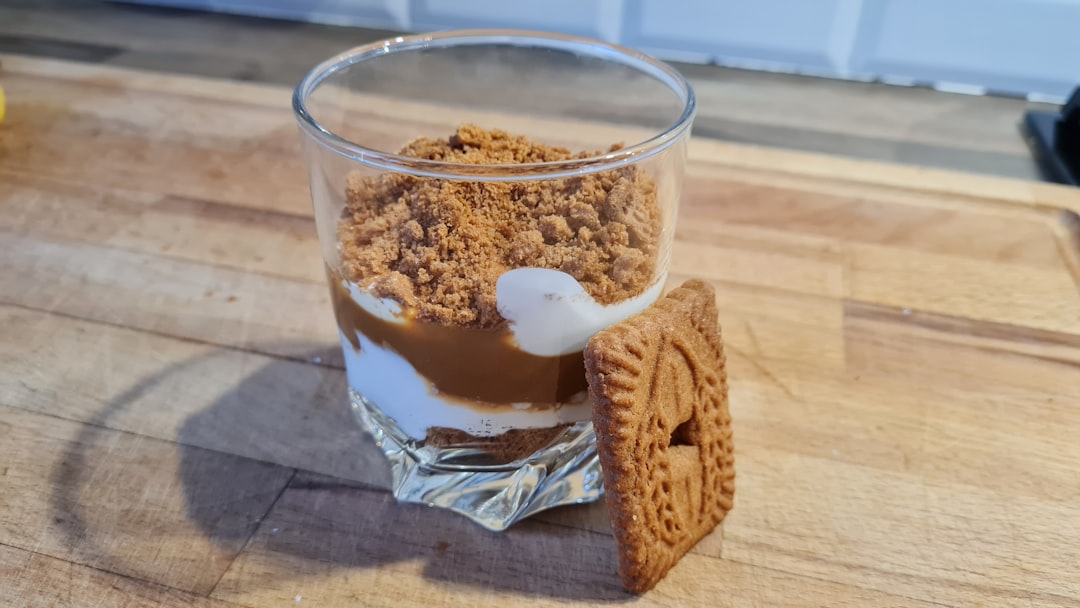 découvrez l'univers savoureux du caramel, une délicieuse gourmandise sucrée qui éveille les papilles. apprenez tout sur ses multiples variantes, recettes maison et astuces pour le réussir à la perfection.